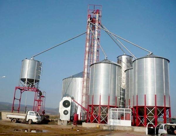 Silo bucket elevator