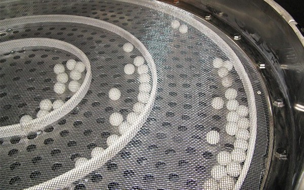 rotary-vibrating-sieve-bouncing-ball